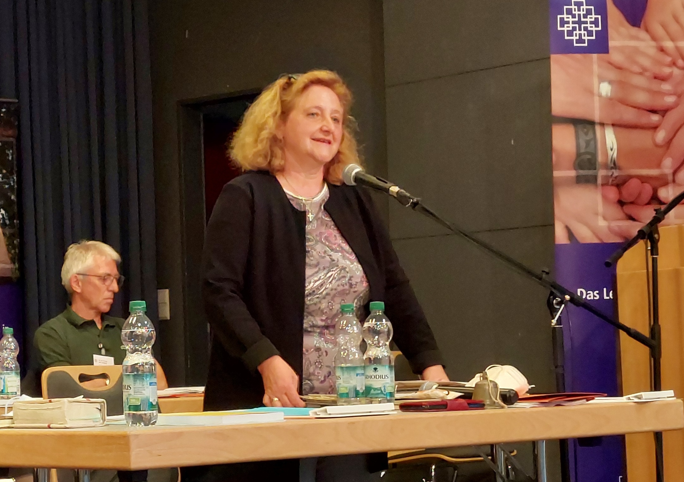 DS010721Beeres becrima 