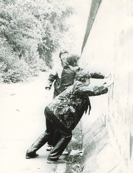 mauerfall1982 co becrima 