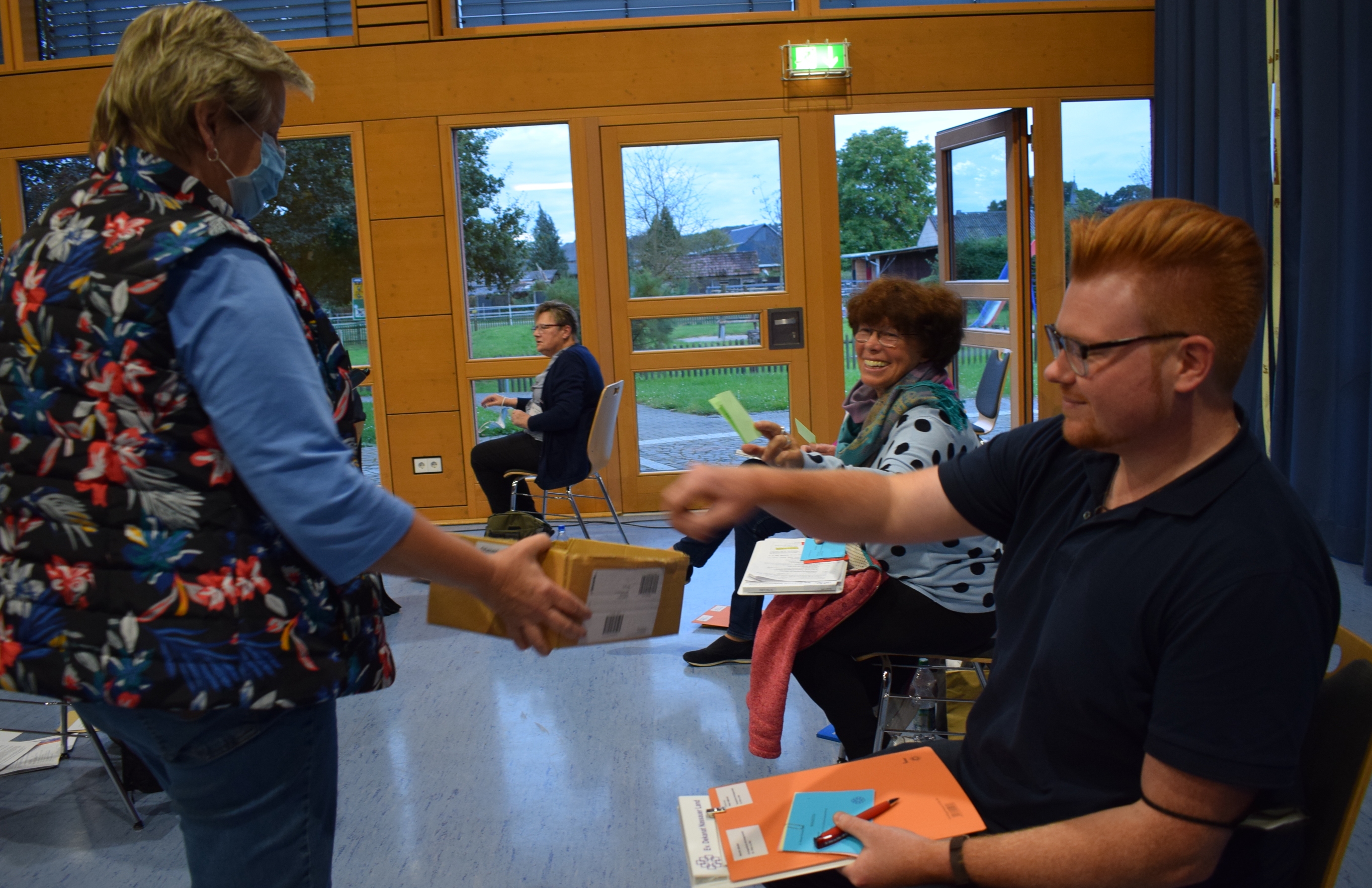 DS011021Stimmabgabe becrima 