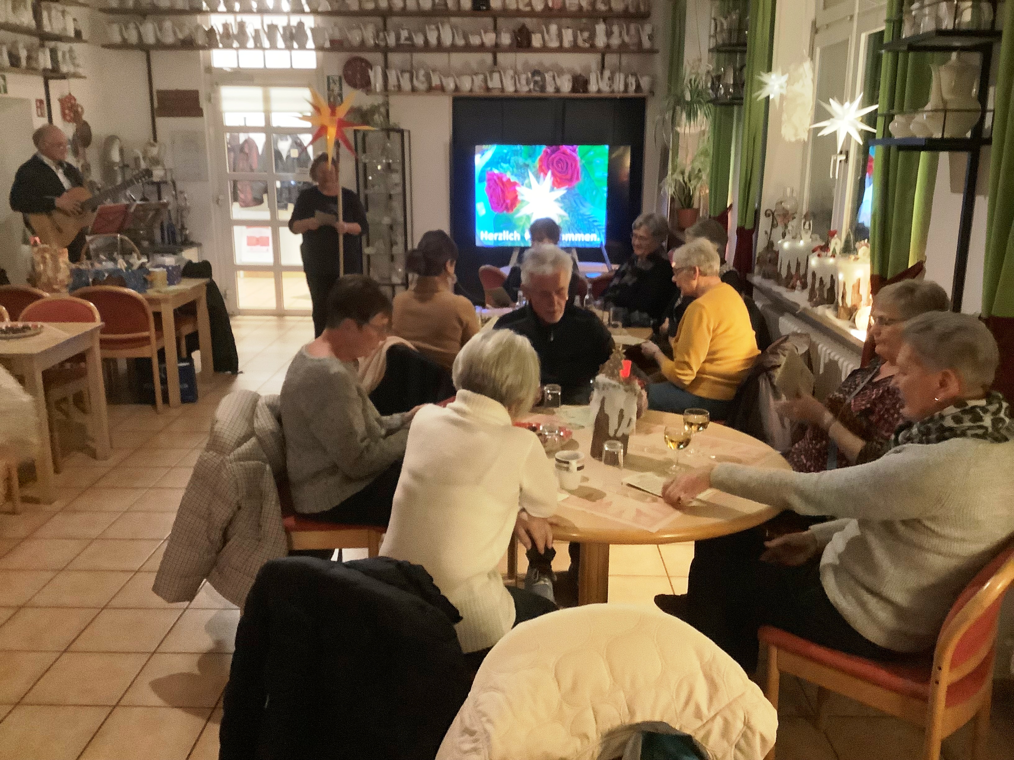 LANA AWO 28112022kaffeekanne HBaum