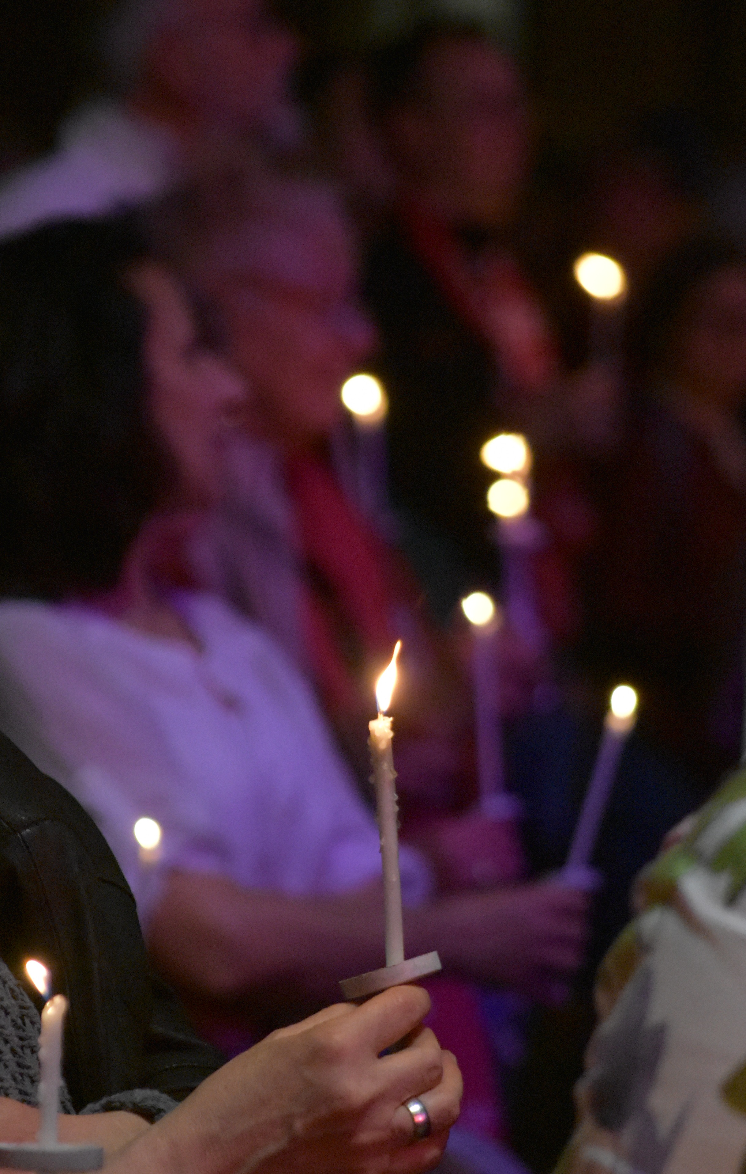 DEKT 300425 AbendsegenKerzeHoch becrima 