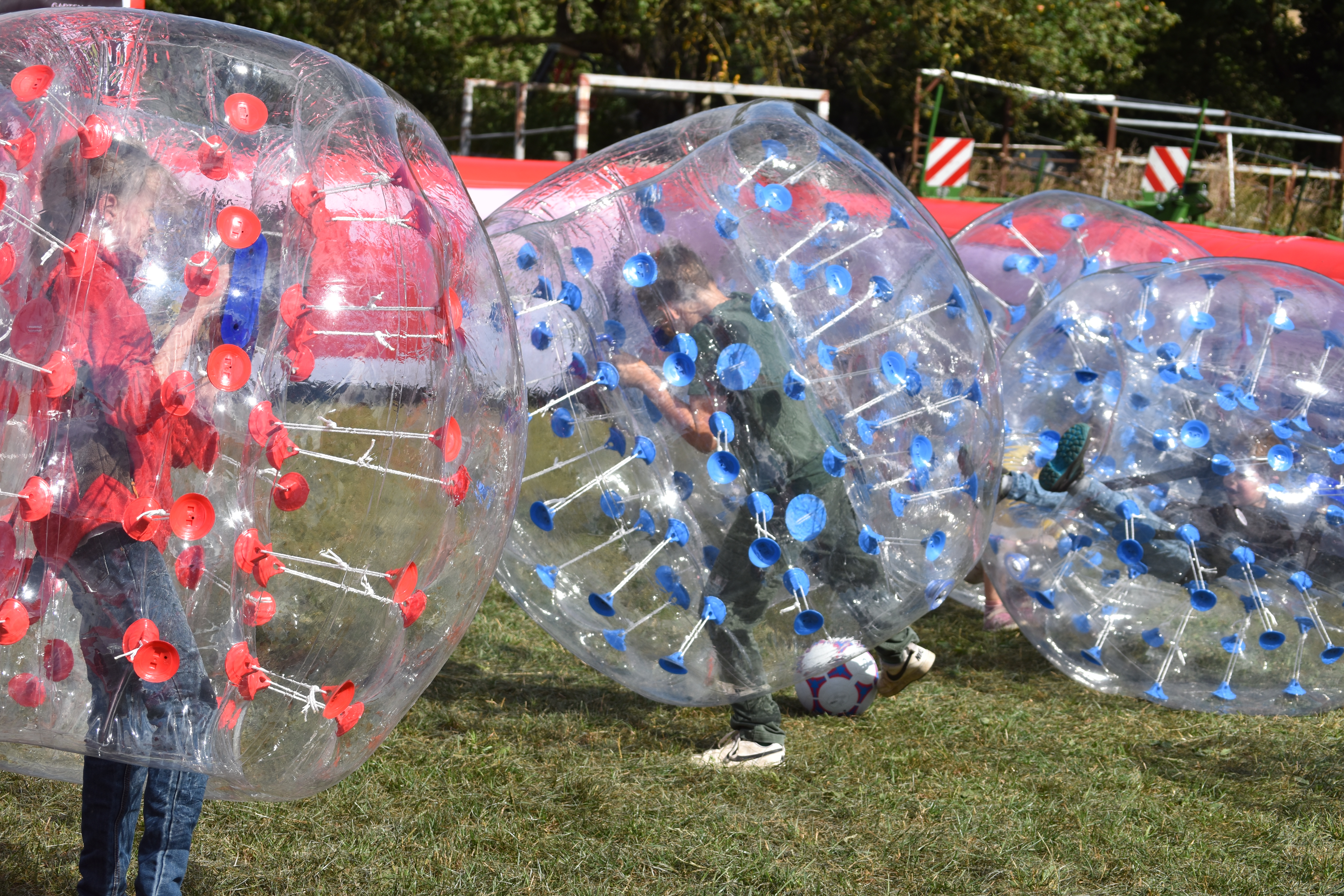 FamBibeltag310825 Bubble Arena Nah becrima