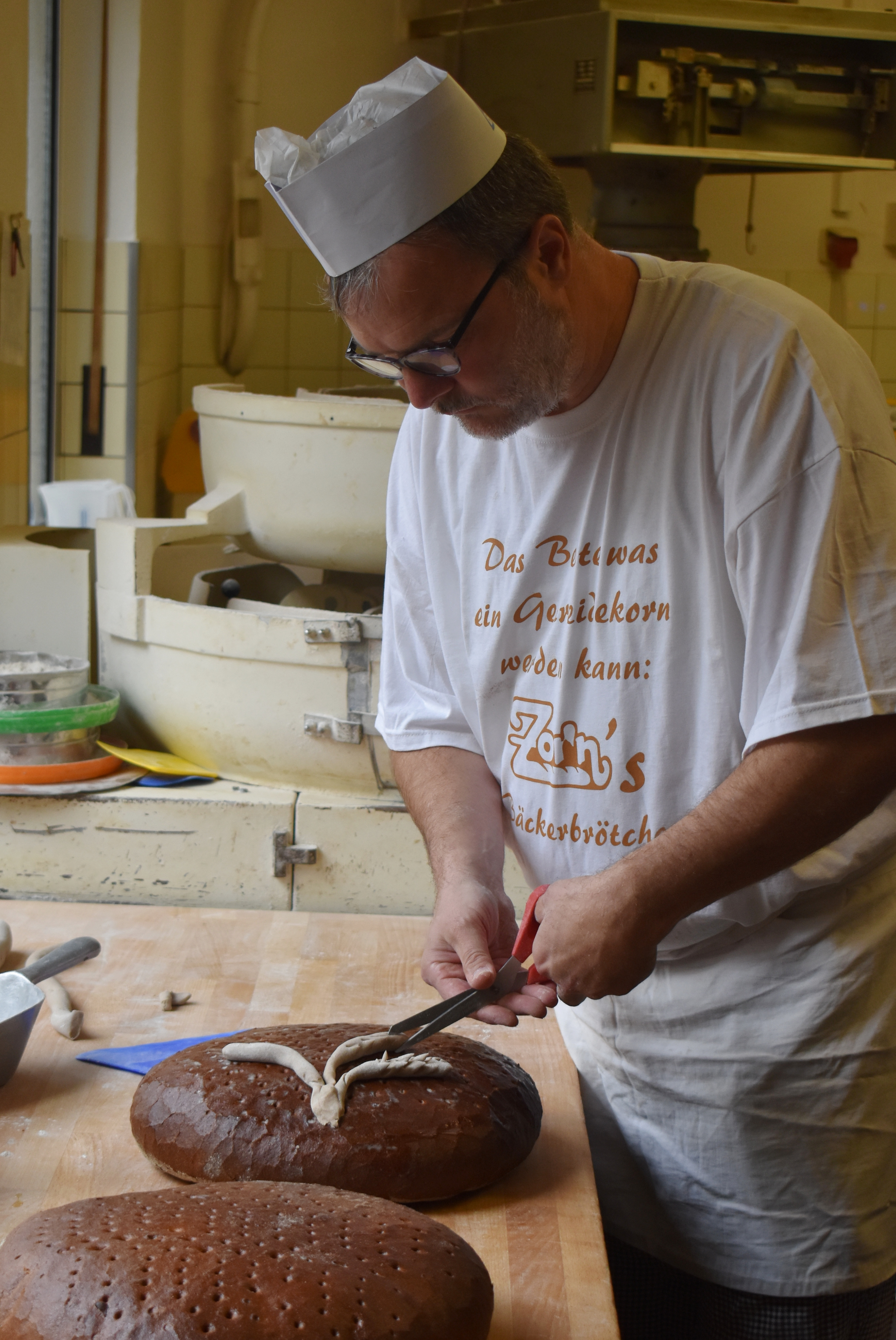 KbB041025 Altarbrote00 becrima 