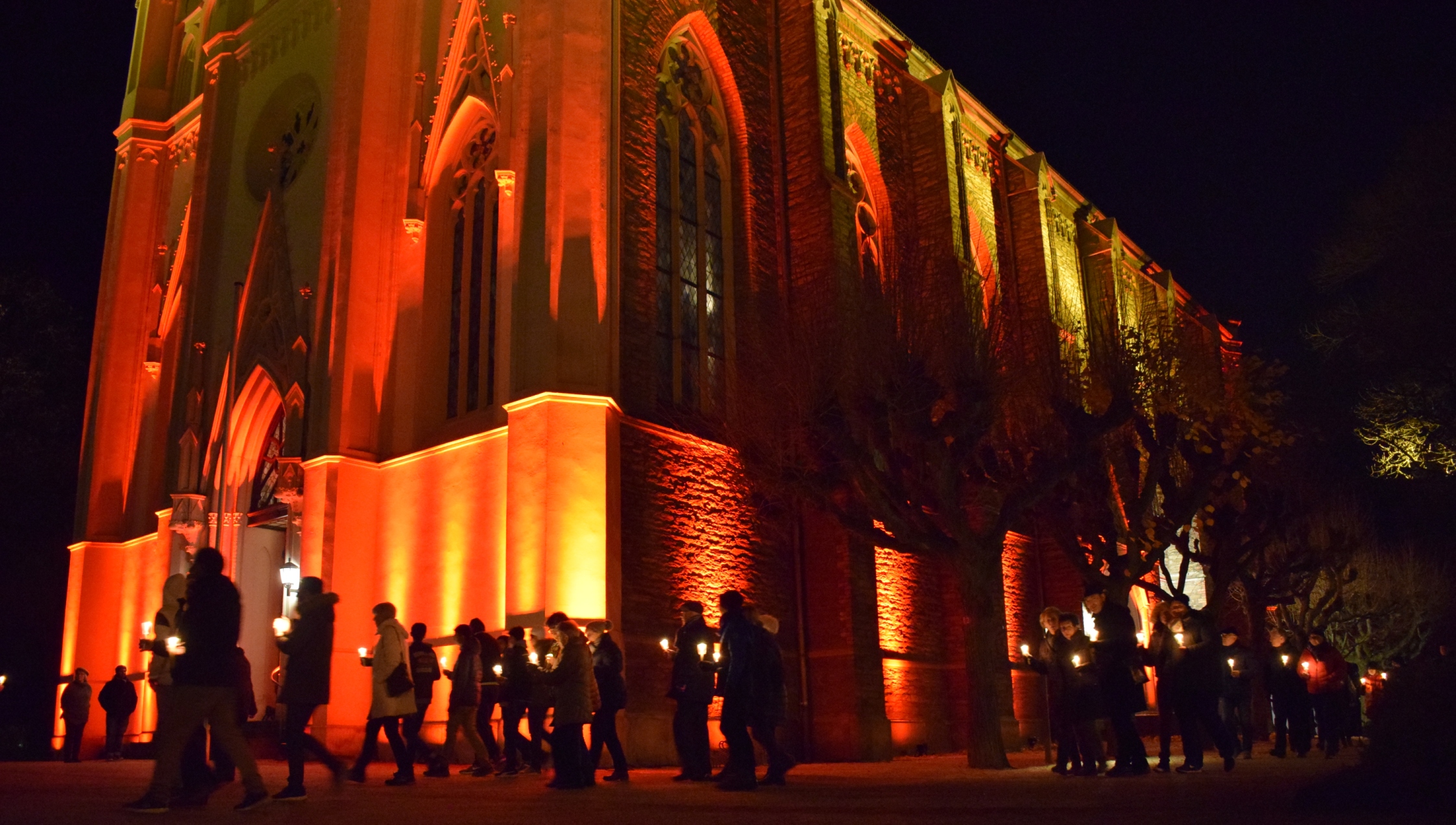 A FG18AussenMarschKerze becrima 