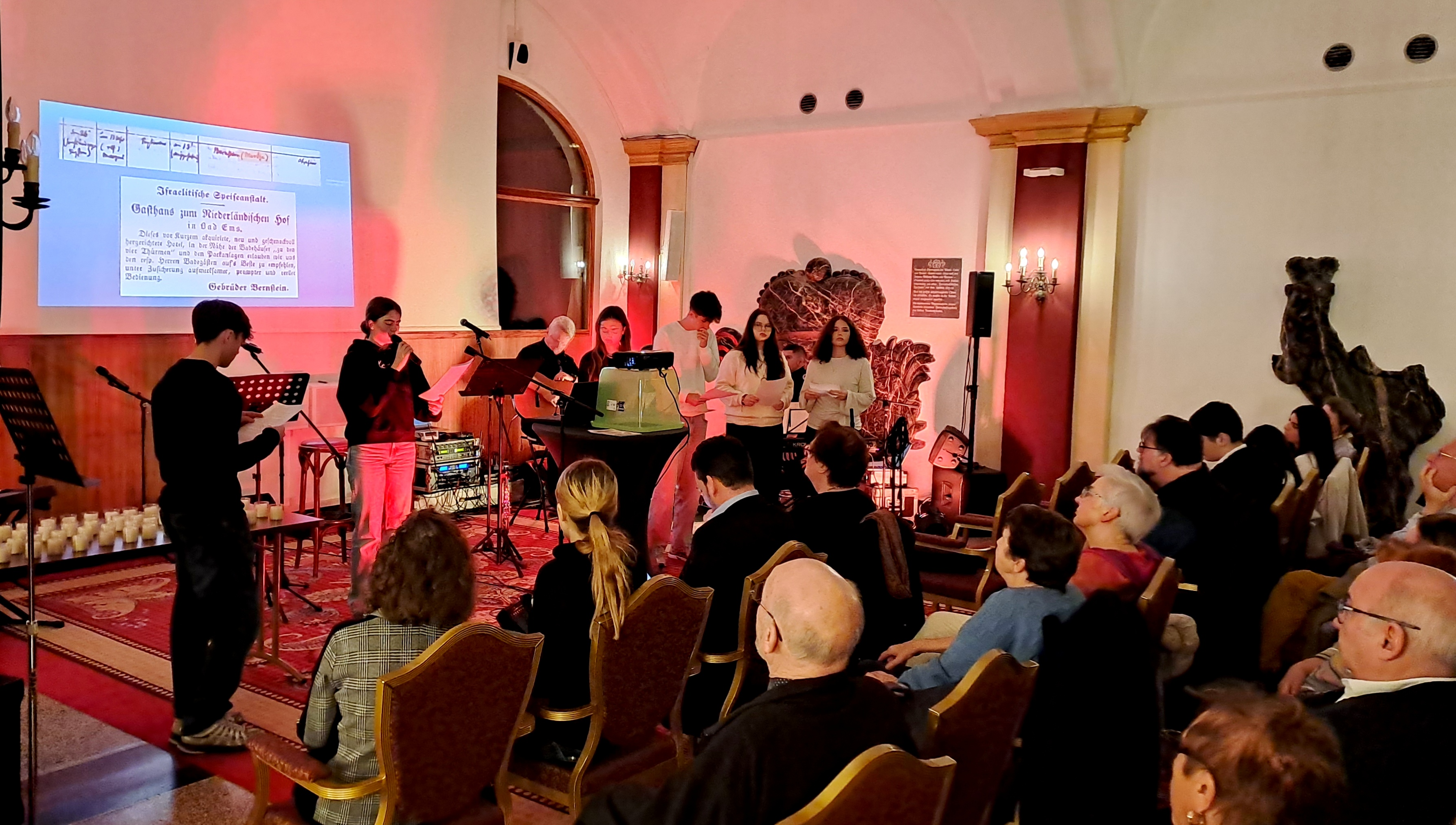 Pogrom GedenkenEms091125 SchuelerVL becrima 