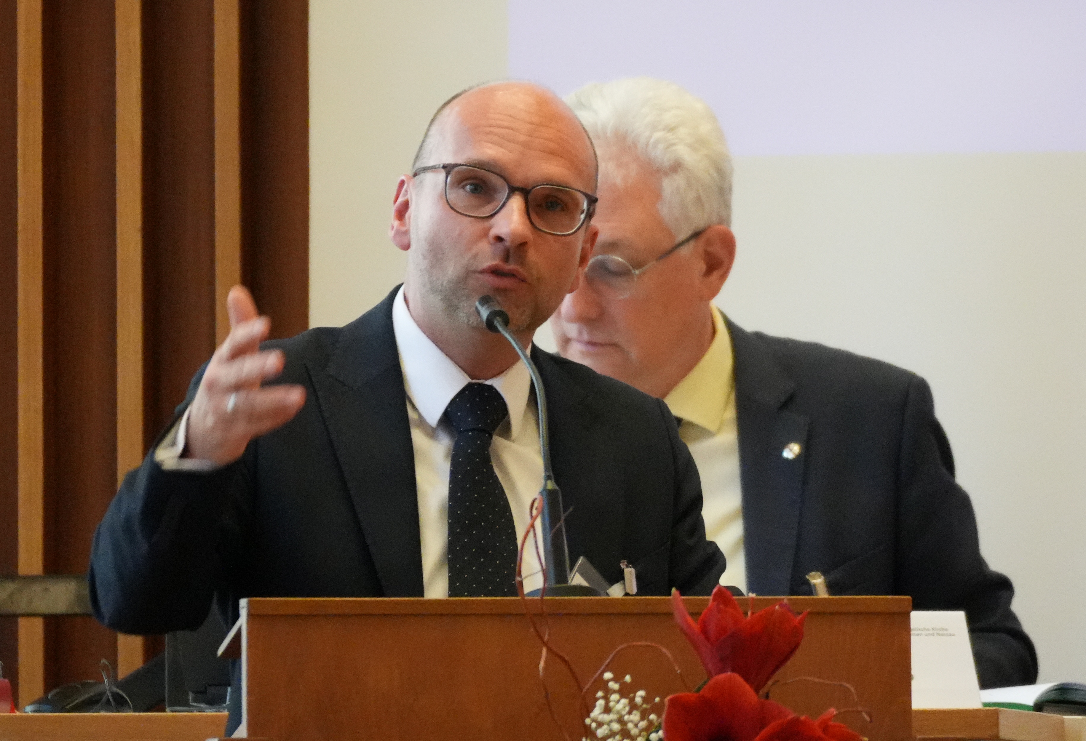 KS271125 Esterhaus01 becrima 