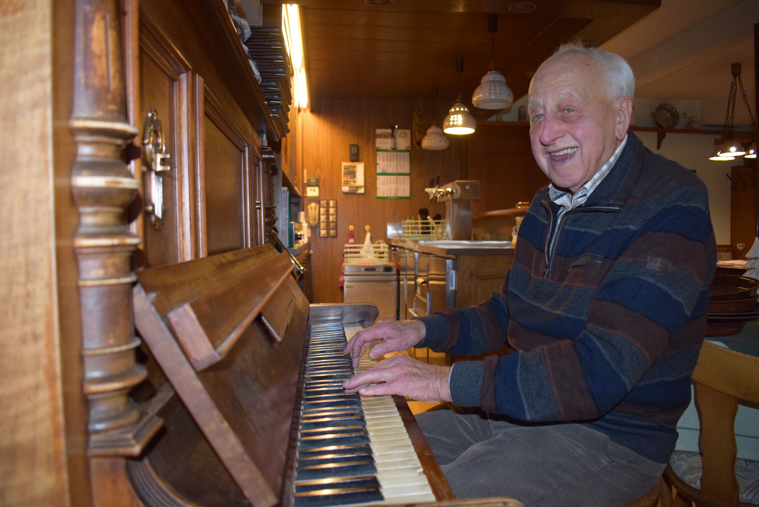 Seit 70 Jahren ist Adolf Krämer zuverlässig als Organist aktiv