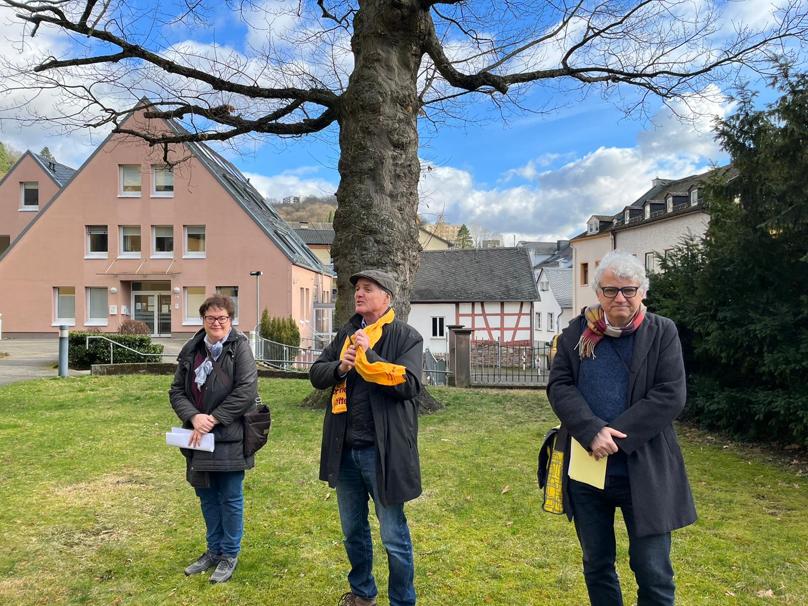 03 96B39229 739F 44A6 8C16 4F84DC073DE2