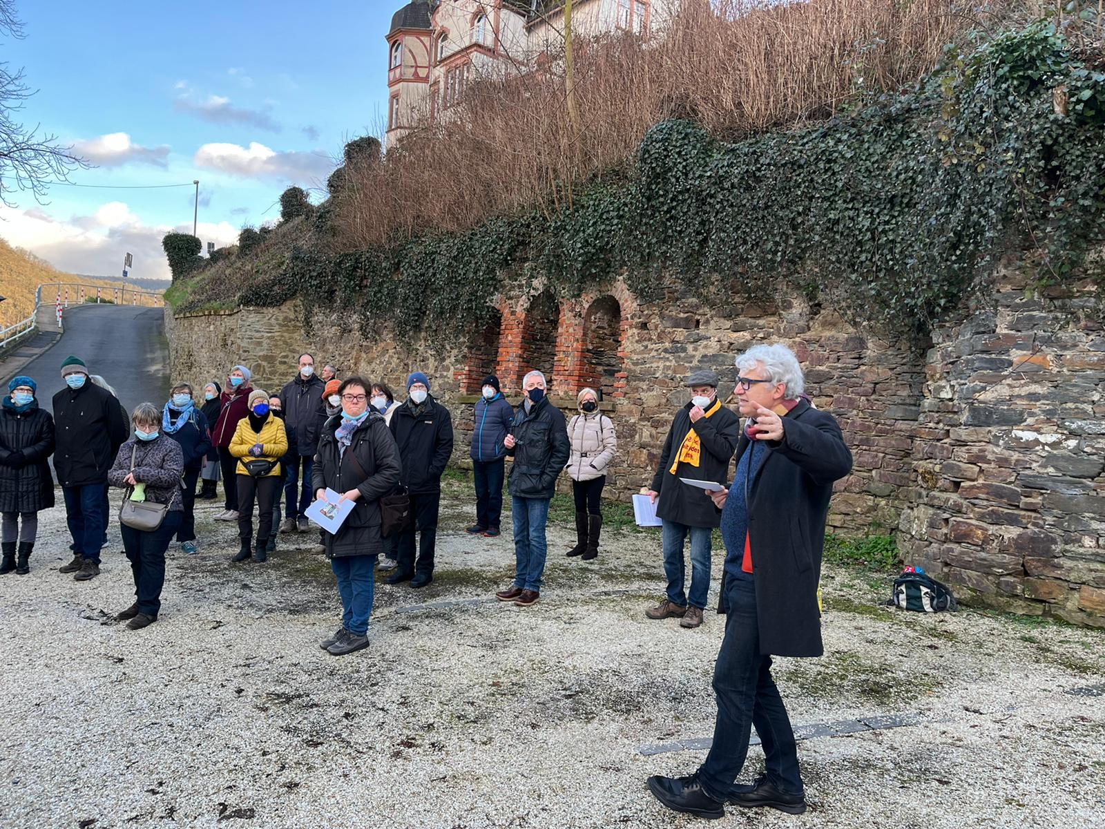 04 608A7C87 35F9 47A2 B379 1603E8569CCB