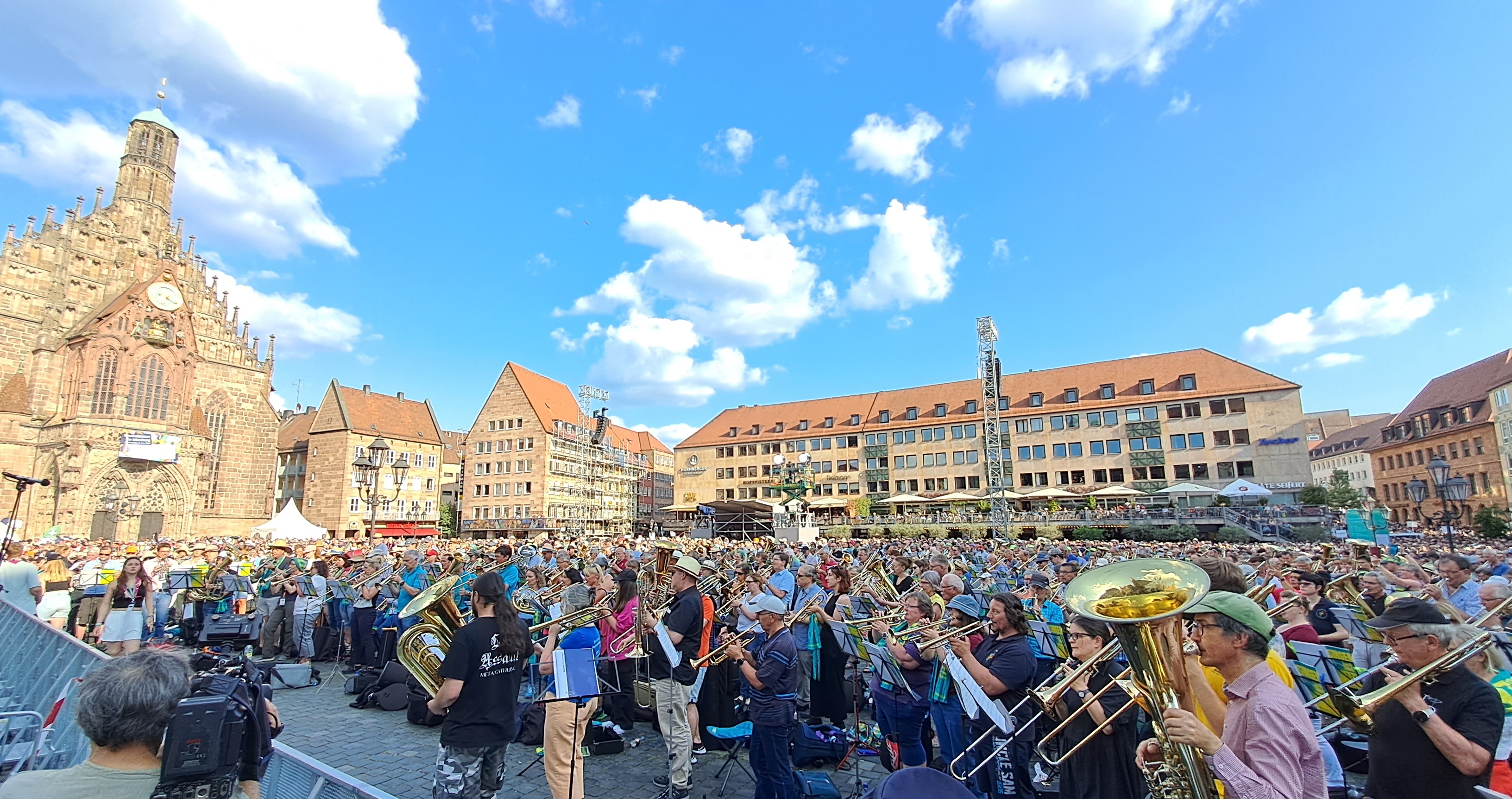 KT0706GodiHauptmarktVVBlaeser becrima