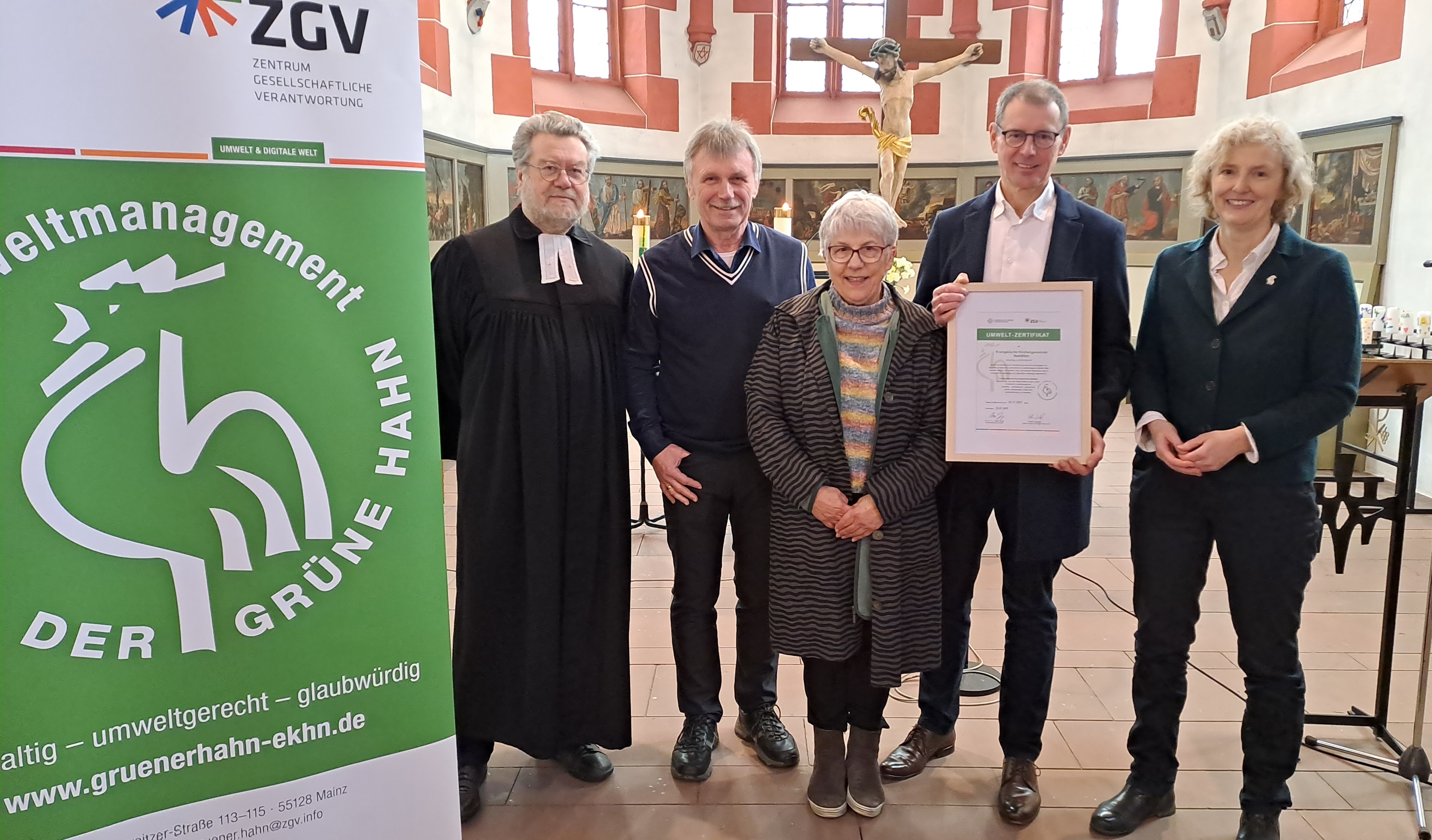 Nae GruenerHahn040224 Gruppe hell becrima